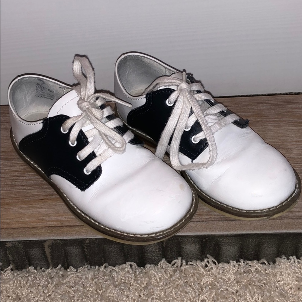 SOLD♥️ FootMates  :Navy Blue and White Size 9.5W